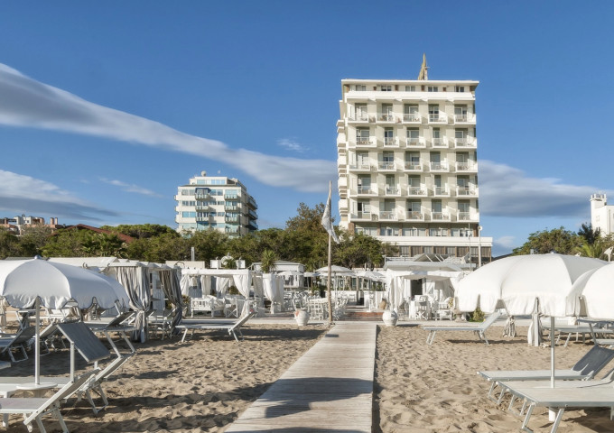 media.spiaggia riccione hotel