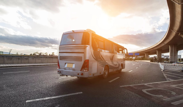media.traffic-vehicle-urban-reflections-city